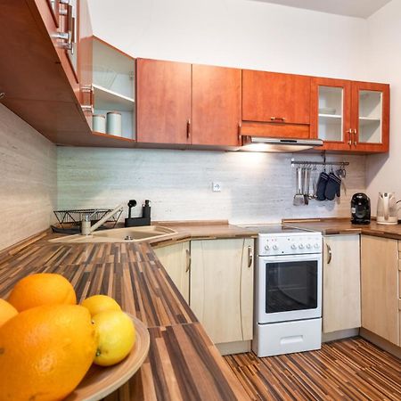 Urbanelegance Escape, Top Location, Private Parking Братислава Екстериор снимка